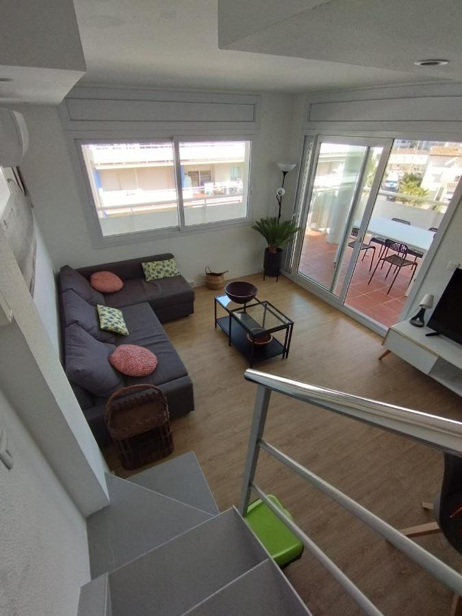 Atico Of 3 Rooms, Total 130M² Just For You With A 60 M² Terrace, Swimming Pool, Mountain And Marina View. ロザス エクステリア 写真